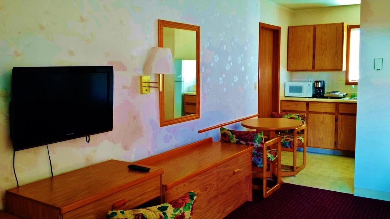 East Glacier Motel & Cabins East Glacier Park Village Εξωτερικό φωτογραφία